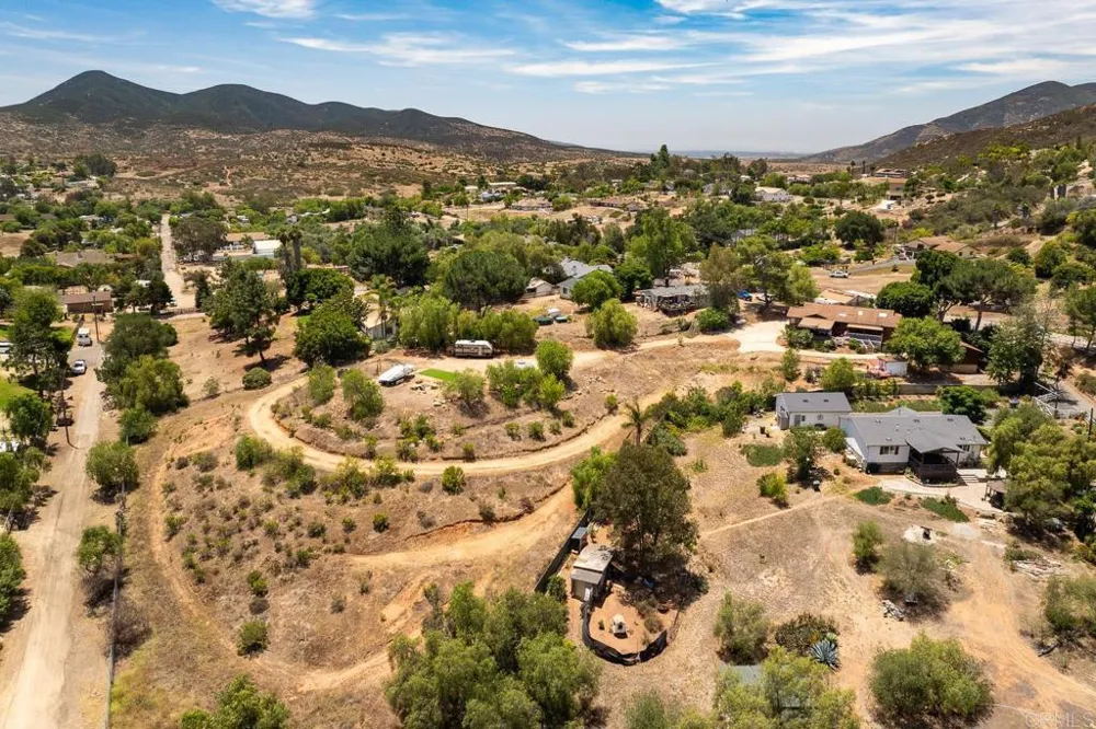 2941 Pioneer Way Jamul, CA 91935