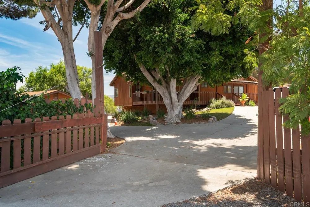 2941 Pioneer Way Jamul, CA 91935