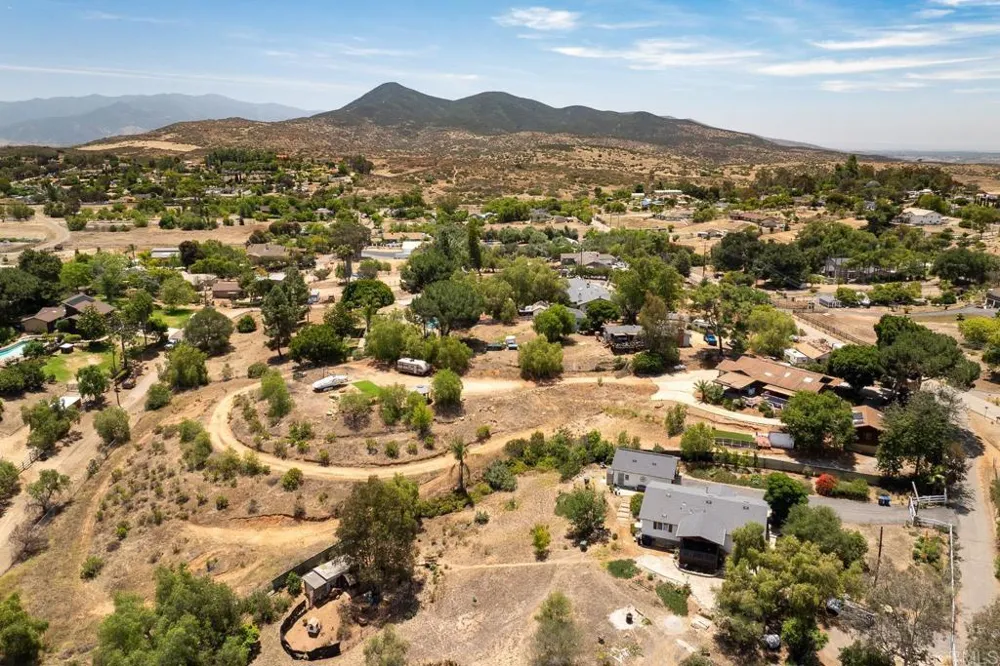 2941 Pioneer Way Jamul, CA 91935