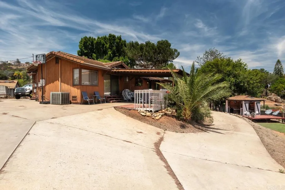 2941 Pioneer Way Jamul, CA 91935