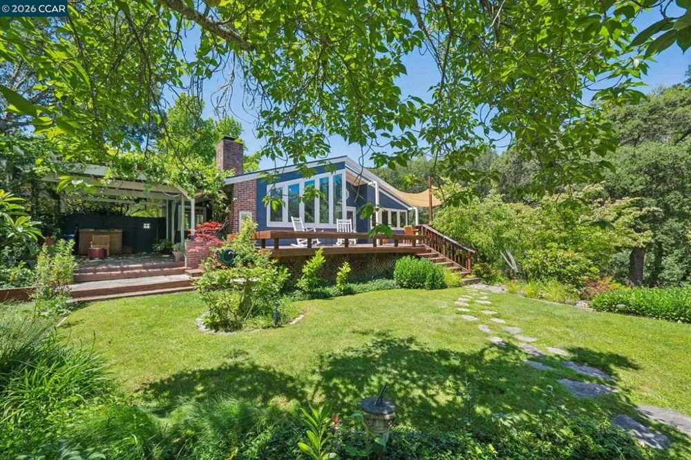 3620 Madrone Drive Lafayette, CA 94549