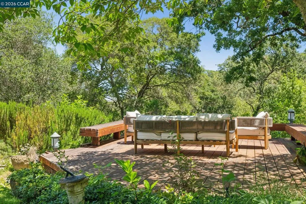 3620 Madrone Drive Lafayette, CA 94549