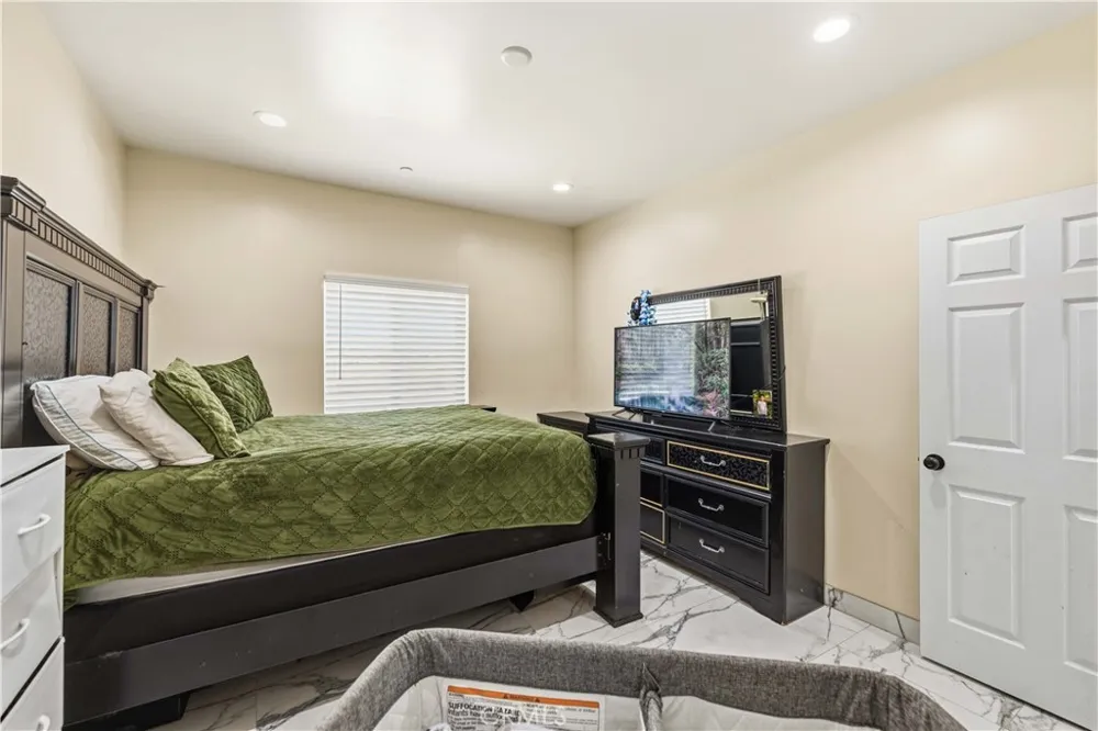 9285 E Avenue Q14 Littlerock, CA 93543