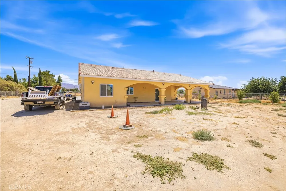 9285 E Avenue Q14 Littlerock, CA 93543