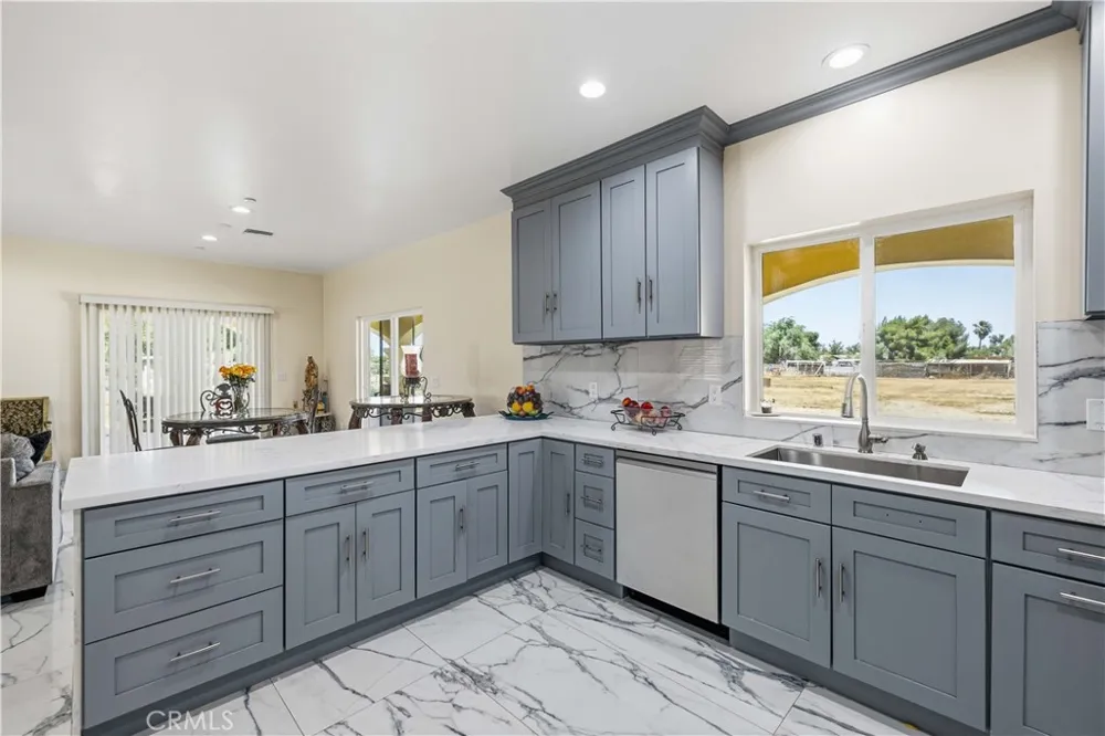 9285 E Avenue Q14 Littlerock, CA 93543