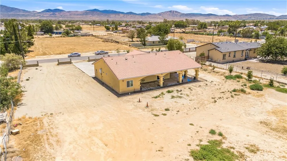 9285 E Avenue Q14 Littlerock, CA 93543