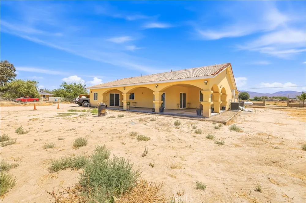 9285 E Avenue Q14 Littlerock, CA 93543