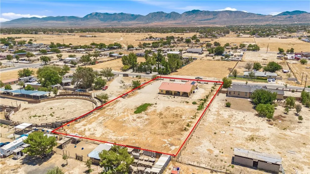 9285 E Avenue Q14 Littlerock, CA 93543