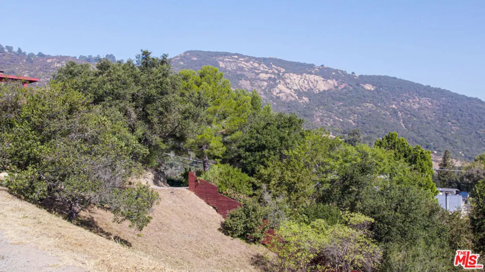 Medley Lane Topanga, CA 90290
