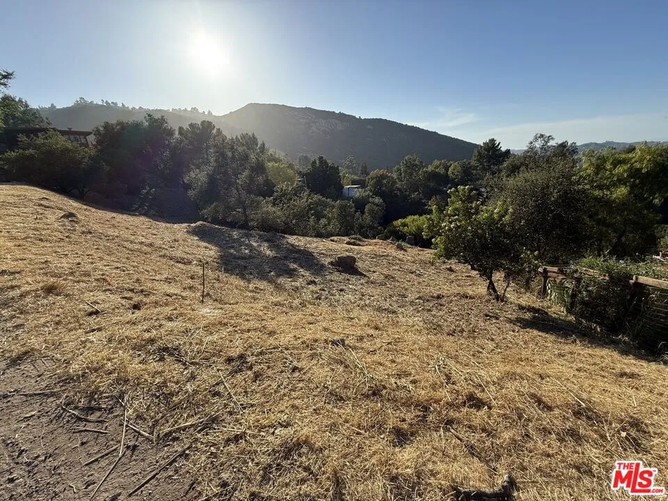 Medley Lane Topanga, CA 90290