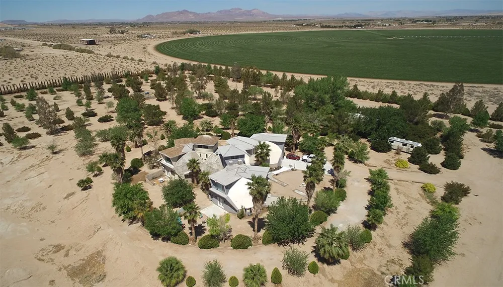 45985 Cottonwood Road Newberry Springs, CA 92365