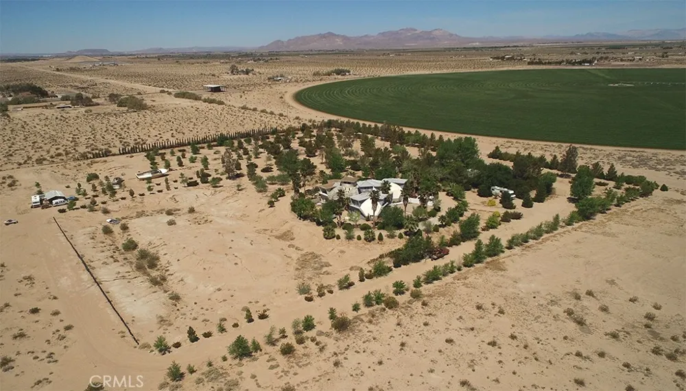 45985 Cottonwood Road Newberry Springs, CA 92365
