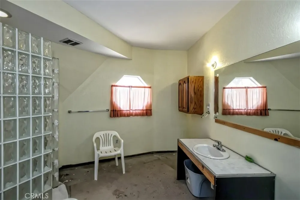 45985 Cottonwood Road Newberry Springs, CA 92365