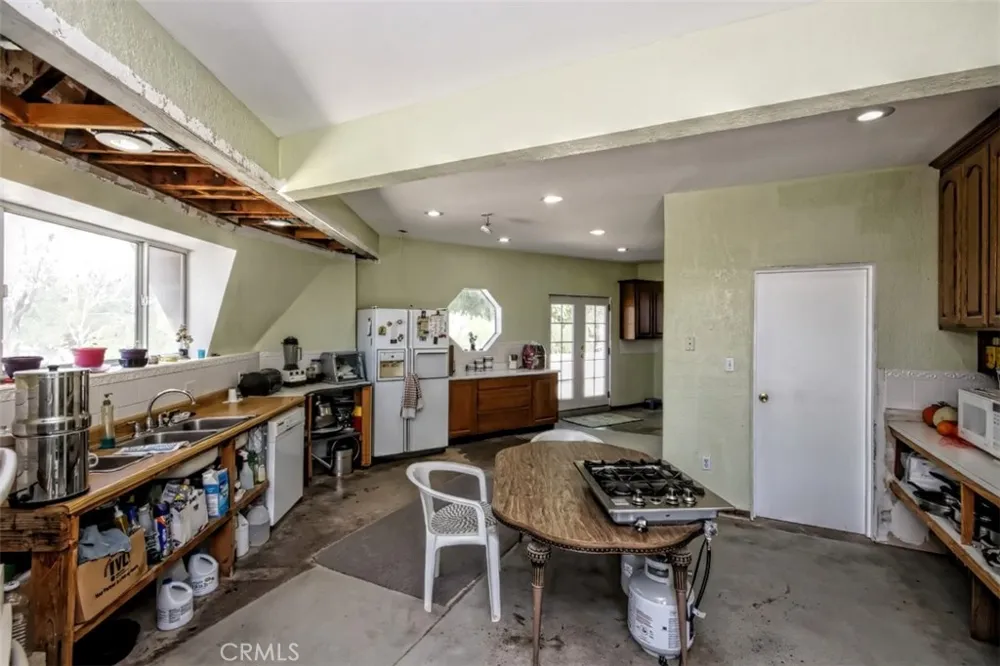 45985 Cottonwood Road Newberry Springs, CA 92365