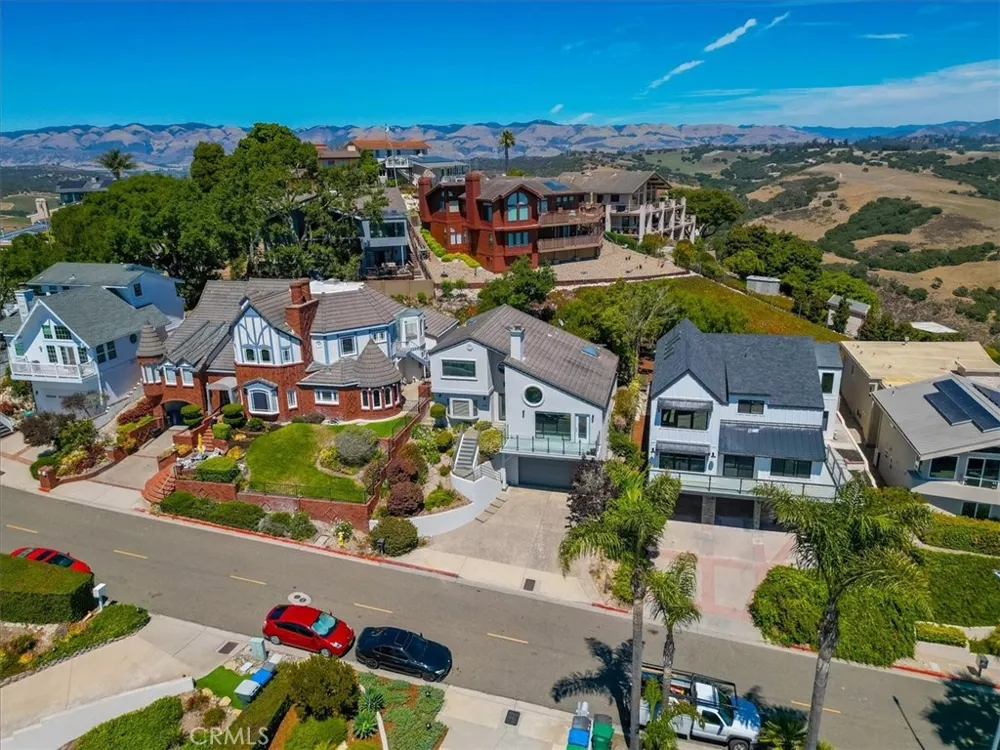 1174 Longview Avenue Pismo Beach, CA 93449