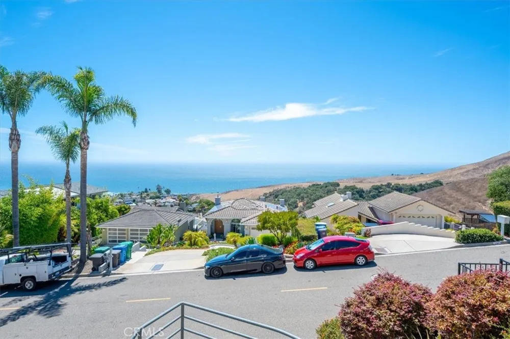 1174 Longview Avenue Pismo Beach, CA 93449