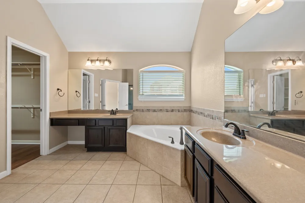 20101 Chayton Circle Pflugerville, TX 78660