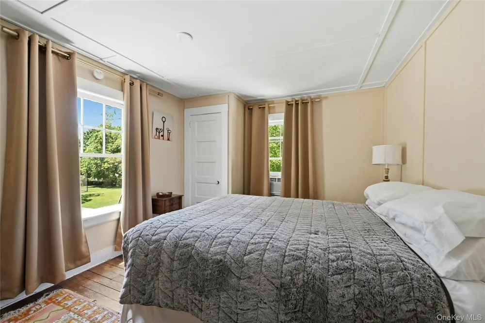 295 Jackson Street New Suffolk, NY 11956