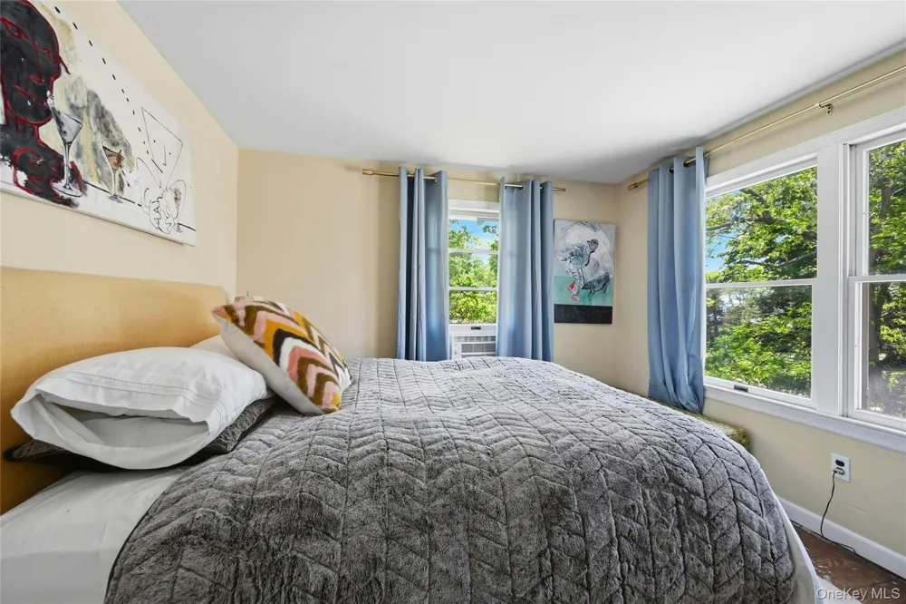 295 Jackson Street New Suffolk, NY 11956