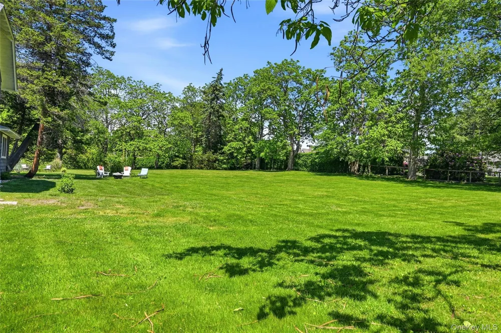 295 Jackson Street New Suffolk, NY 11956