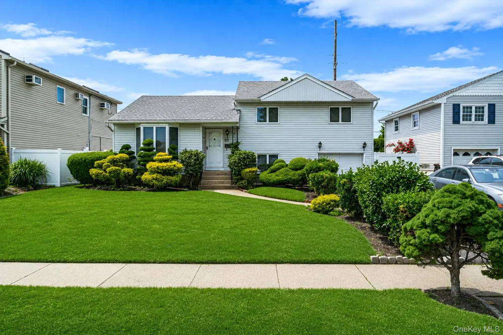 68 Myles Avenue Levittown, NY 11756