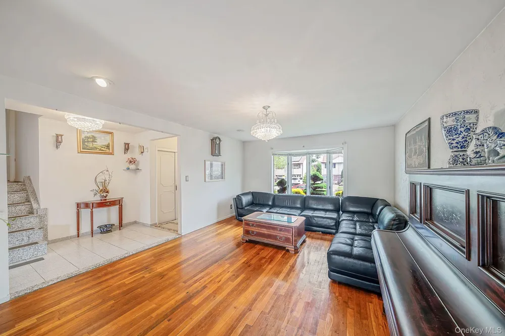 68 Myles Avenue Levittown, NY 11756