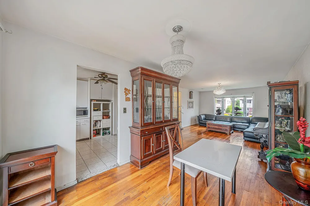68 Myles Avenue Levittown, NY 11756