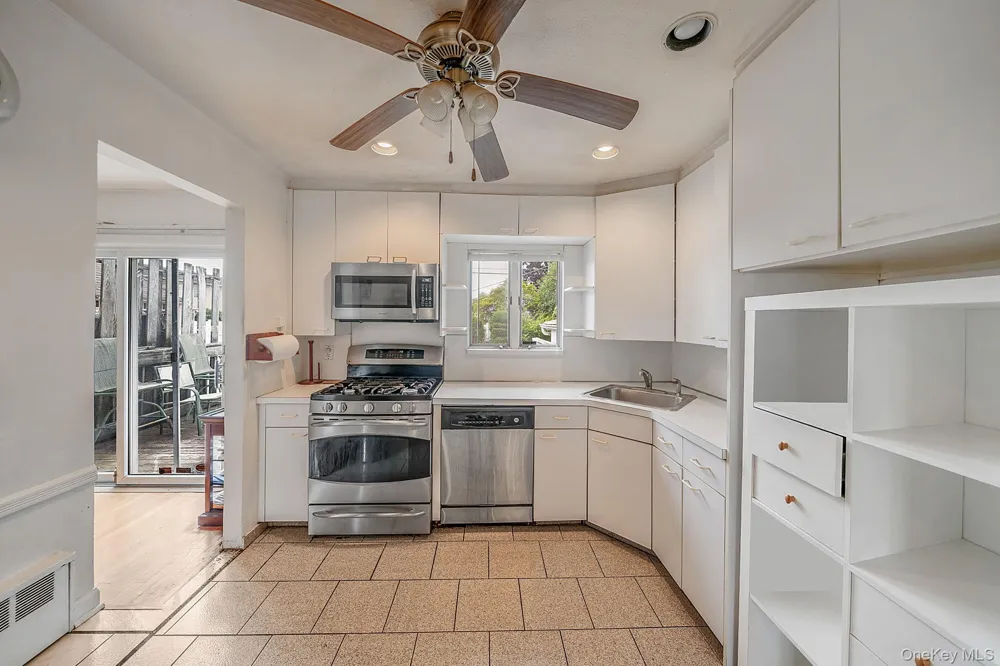68 Myles Avenue Levittown, NY 11756