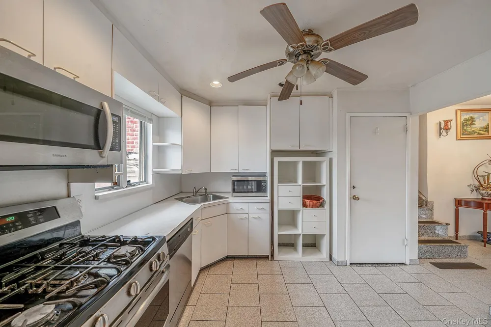 68 Myles Avenue Levittown, NY 11756