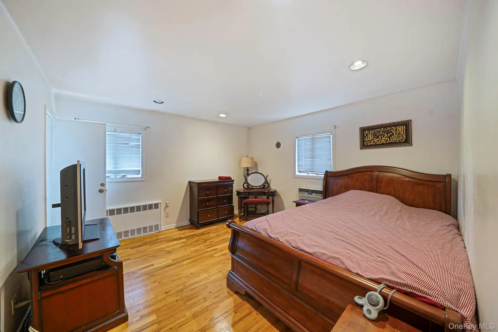 68 Myles Avenue Levittown, NY 11756