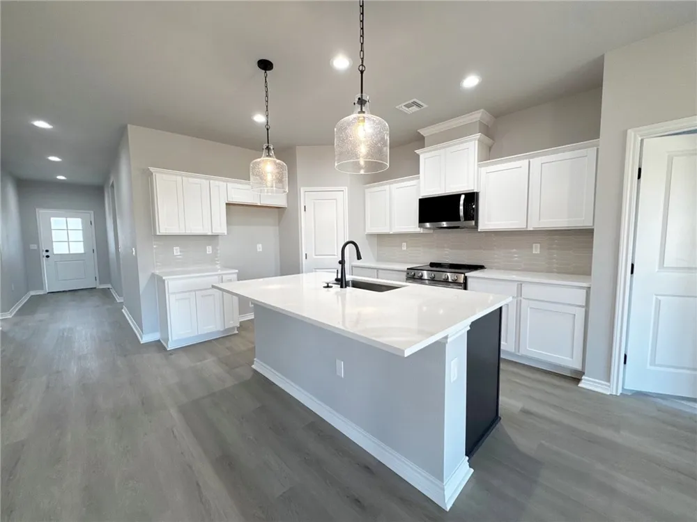 9121 Neena Drive Corpus Christi, TX 78410