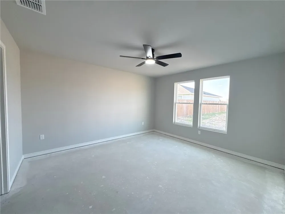 9121 Neena Drive Corpus Christi, TX 78410