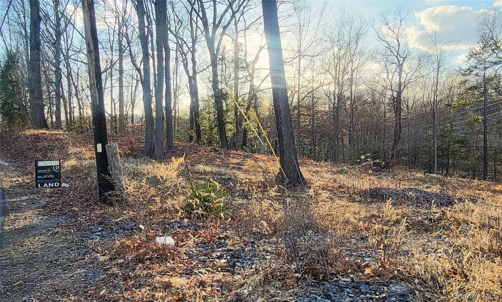 18 Plattekill Road Marlboro, NY 12542