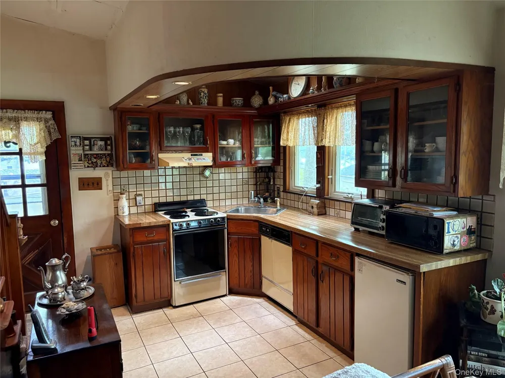 11 Rocky Trail Greenwood Lake, NY 10925