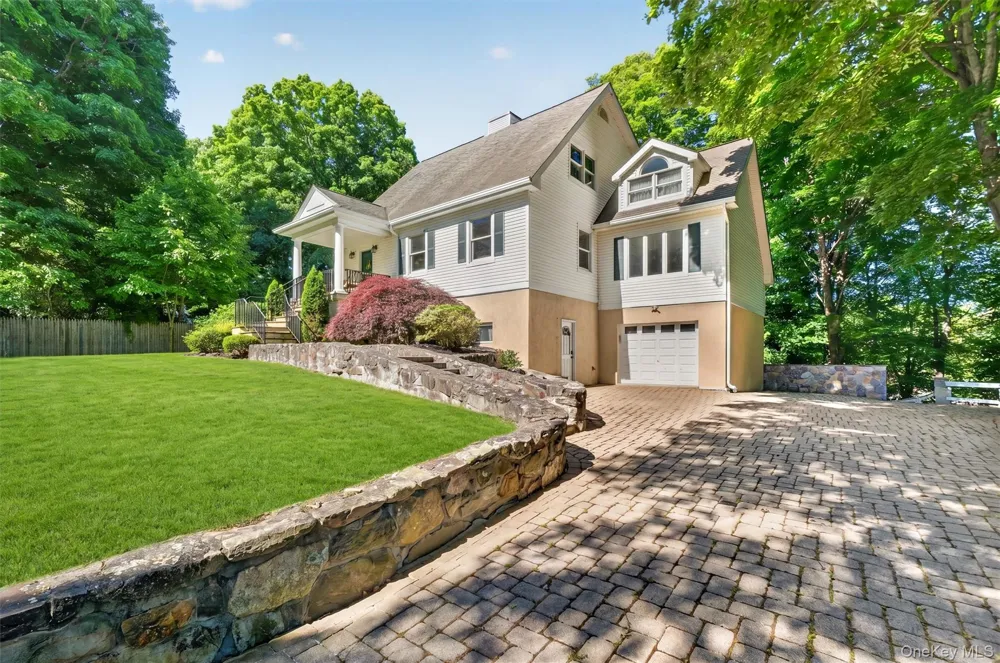 11 Arbutus Street Putnam Valley, NY 10579