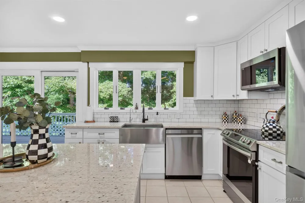 11 Arbutus Street Putnam Valley, NY 10579