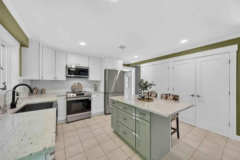 11 Arbutus Street Putnam Valley, NY 10579