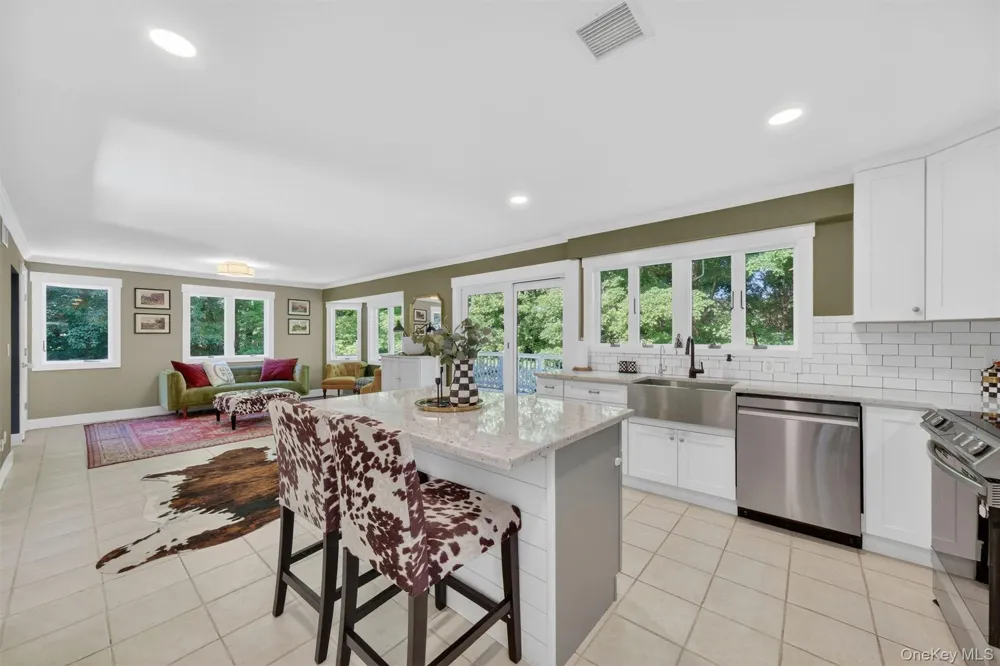 11 Arbutus Street Putnam Valley, NY 10579
