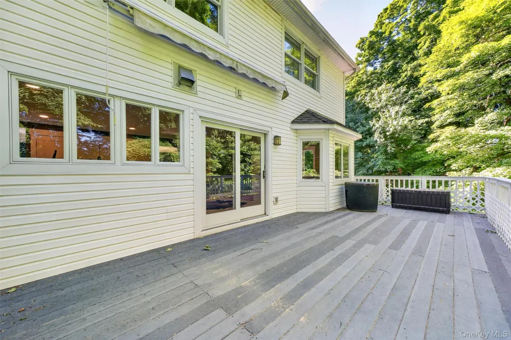 11 Arbutus Street Putnam Valley, NY 10579