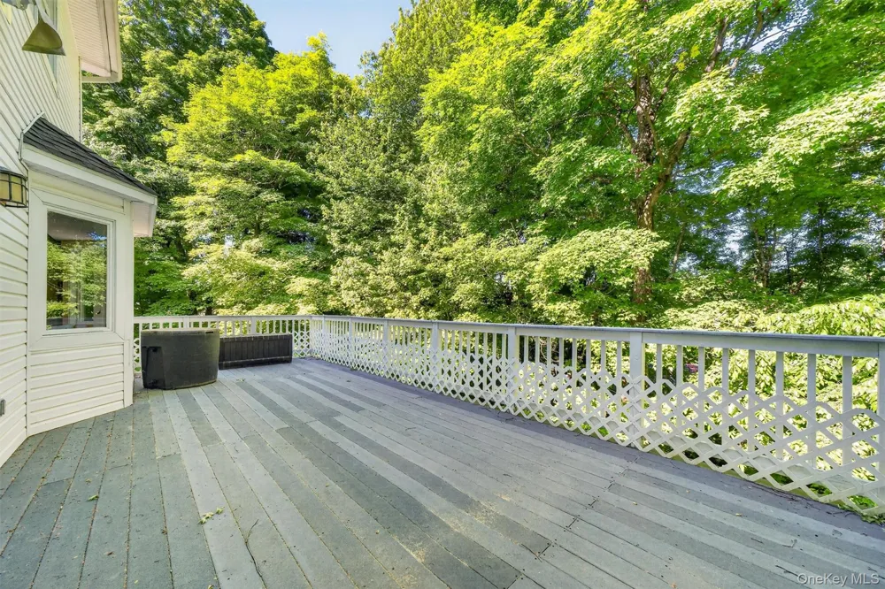 11 Arbutus Street Putnam Valley, NY 10579