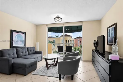 19701 E Country Club Dr #5604