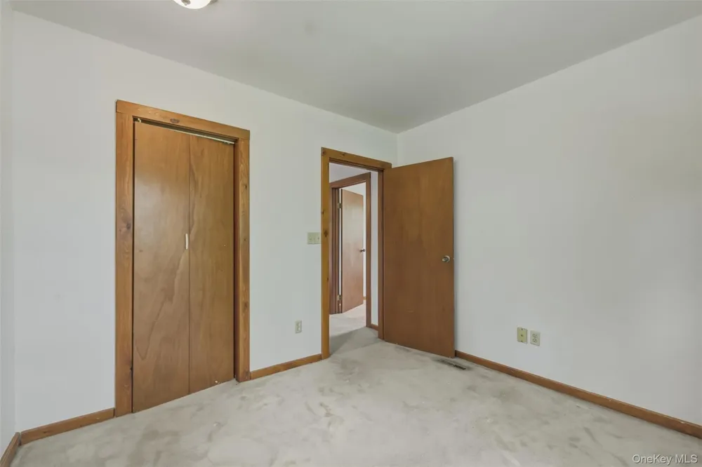 2 Enderkill Drive Staatsburg, NY 12580