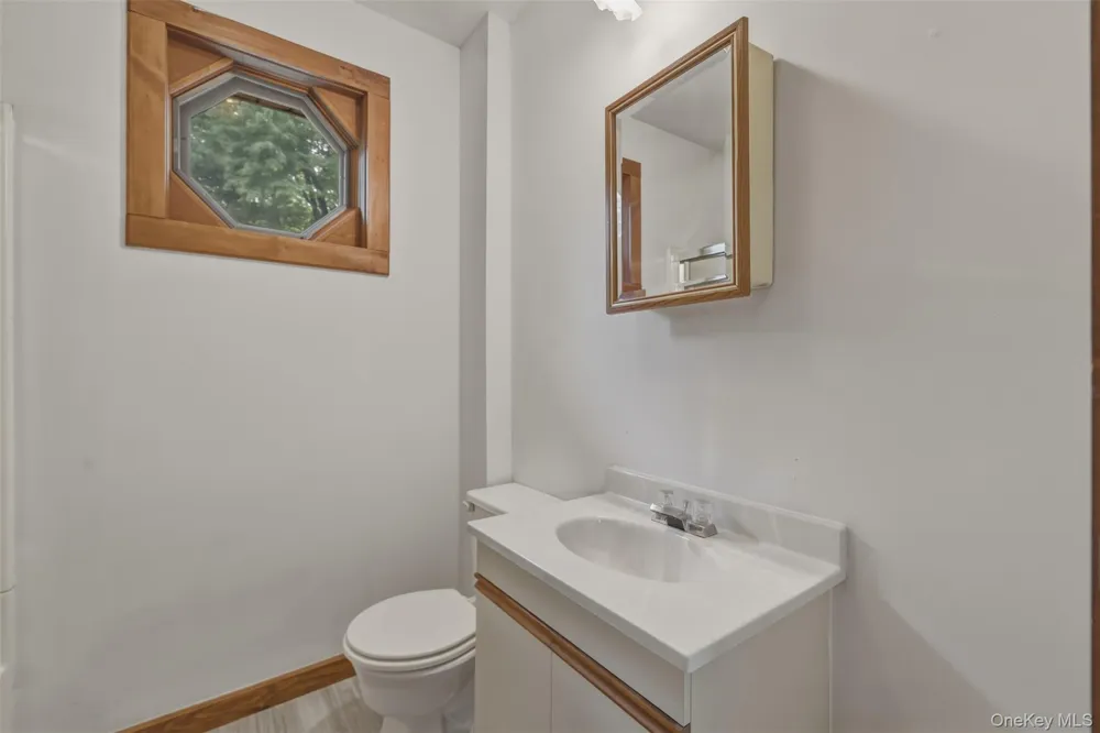 2 Enderkill Drive Staatsburg, NY 12580