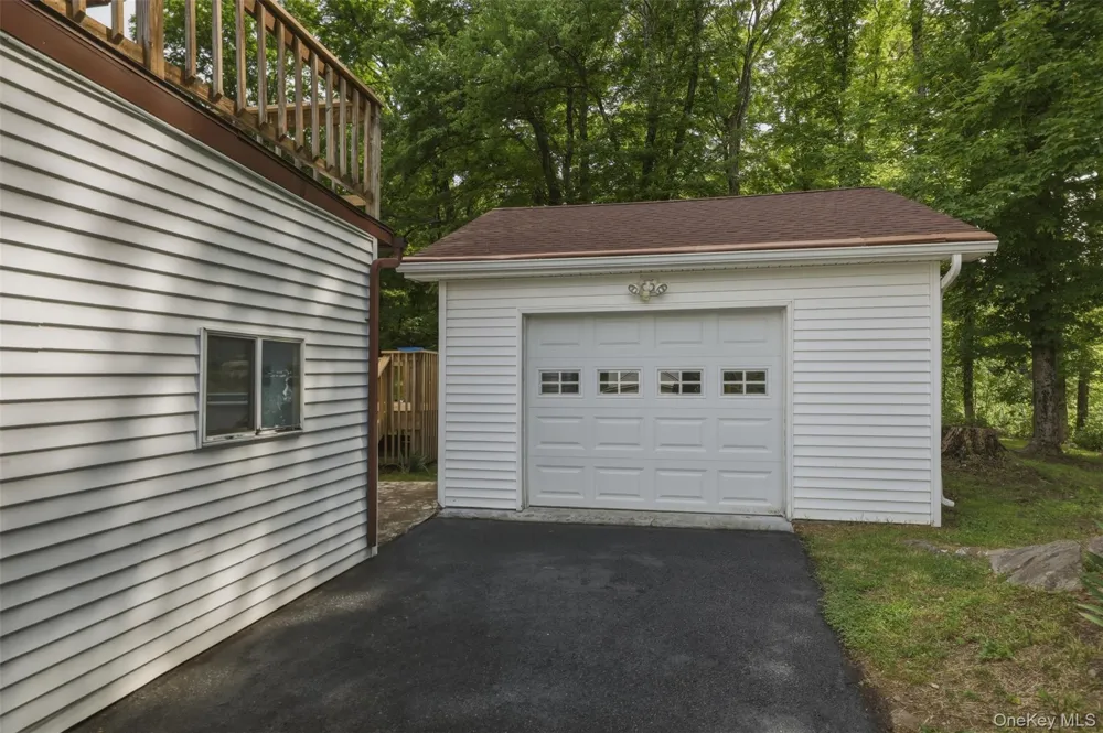 2 Enderkill Drive Staatsburg, NY 12580