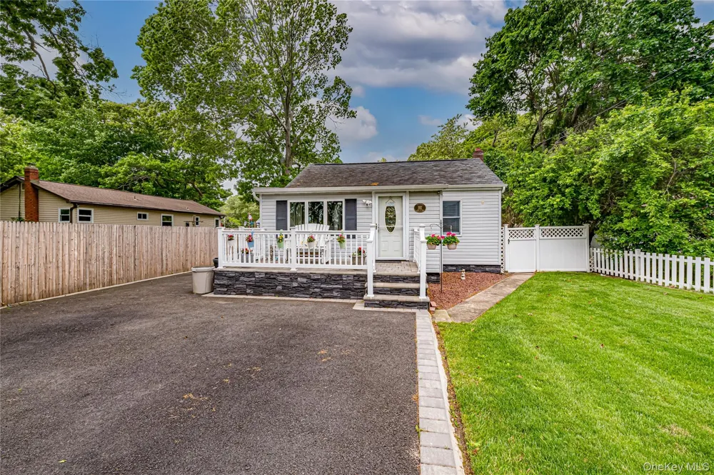 122 Church Drive Mastic Beach, NY 11951