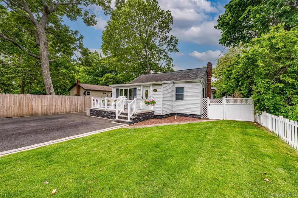 122 Church Drive Mastic Beach, NY 11951
