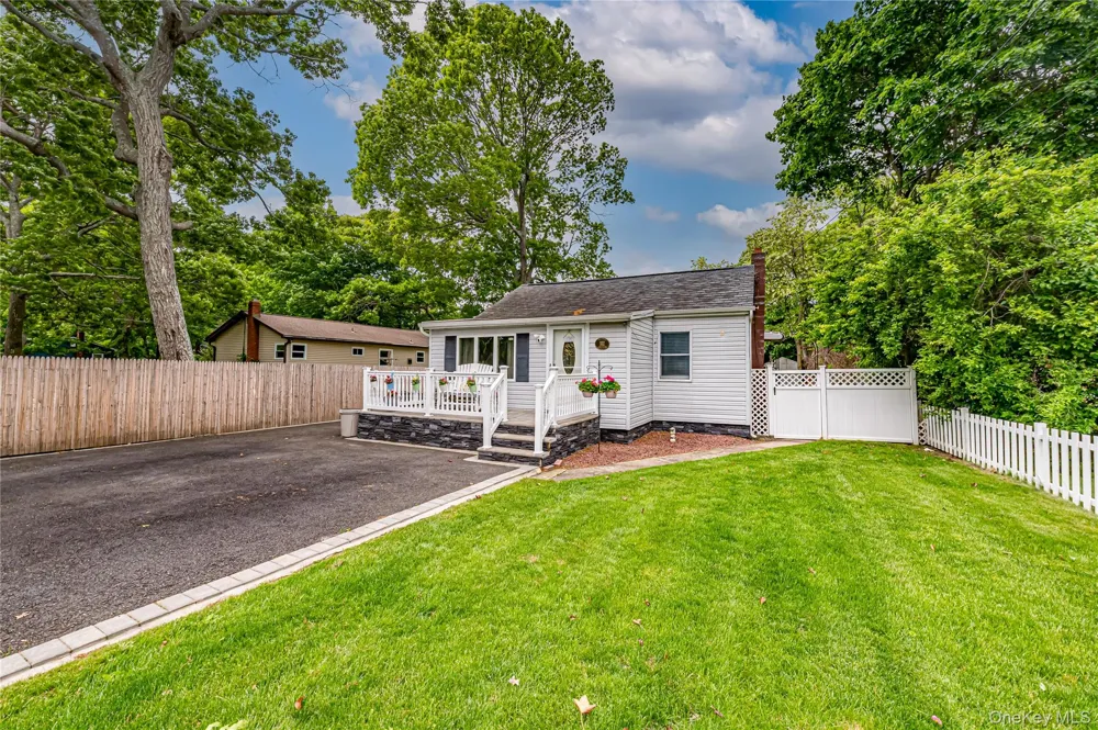 122 Church Drive Mastic Beach, NY 11951