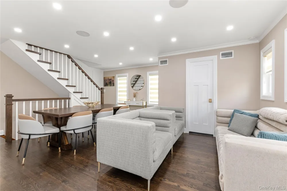1666 Seagirt Boulevard Far Rockaway, NY 11691