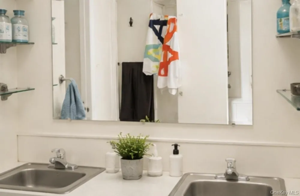236 Sea Walk Cherry Grove, NY 11782