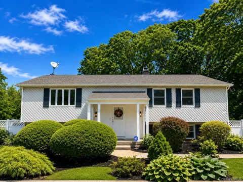 27 Wedgewood Drive